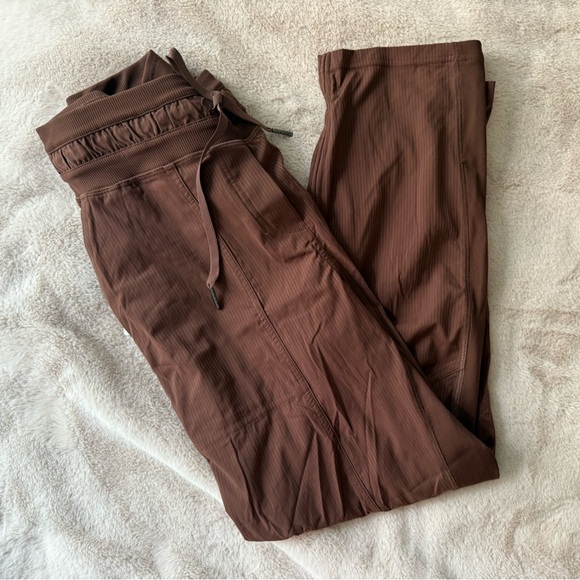 NWT Lululemon Dance Studio Mid-Rise Cropped Pant Java Size 6 - Picture 7 of 11